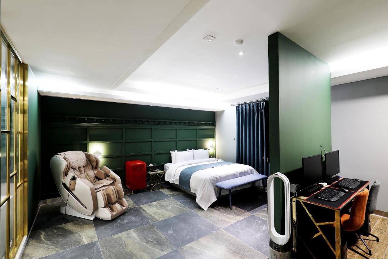 El Tower Hotel Gunsan Extérieur photo