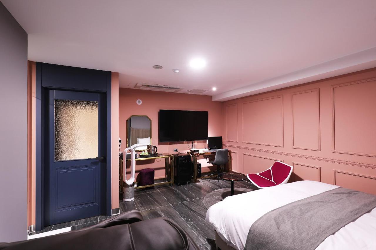 El Tower Hotel Gunsan Extérieur photo