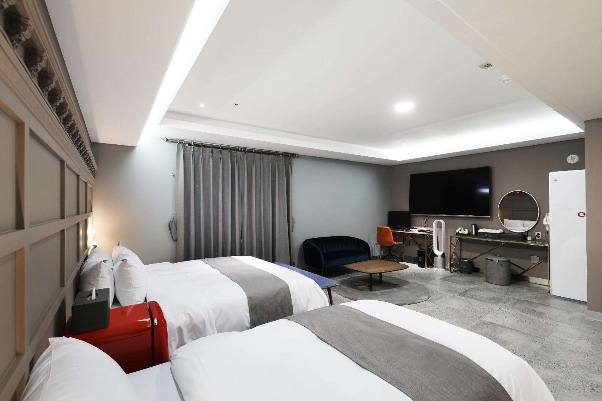 El Tower Hotel Gunsan Extérieur photo