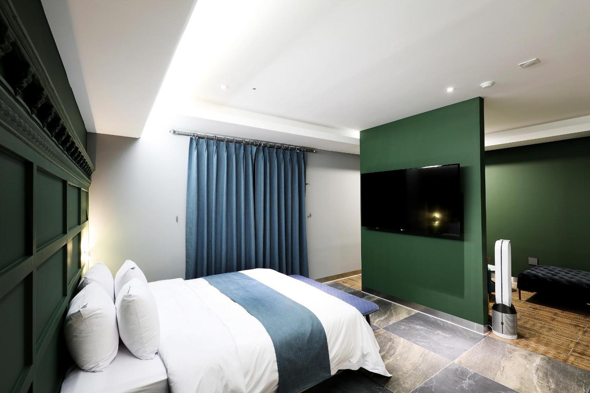 El Tower Hotel Gunsan Extérieur photo