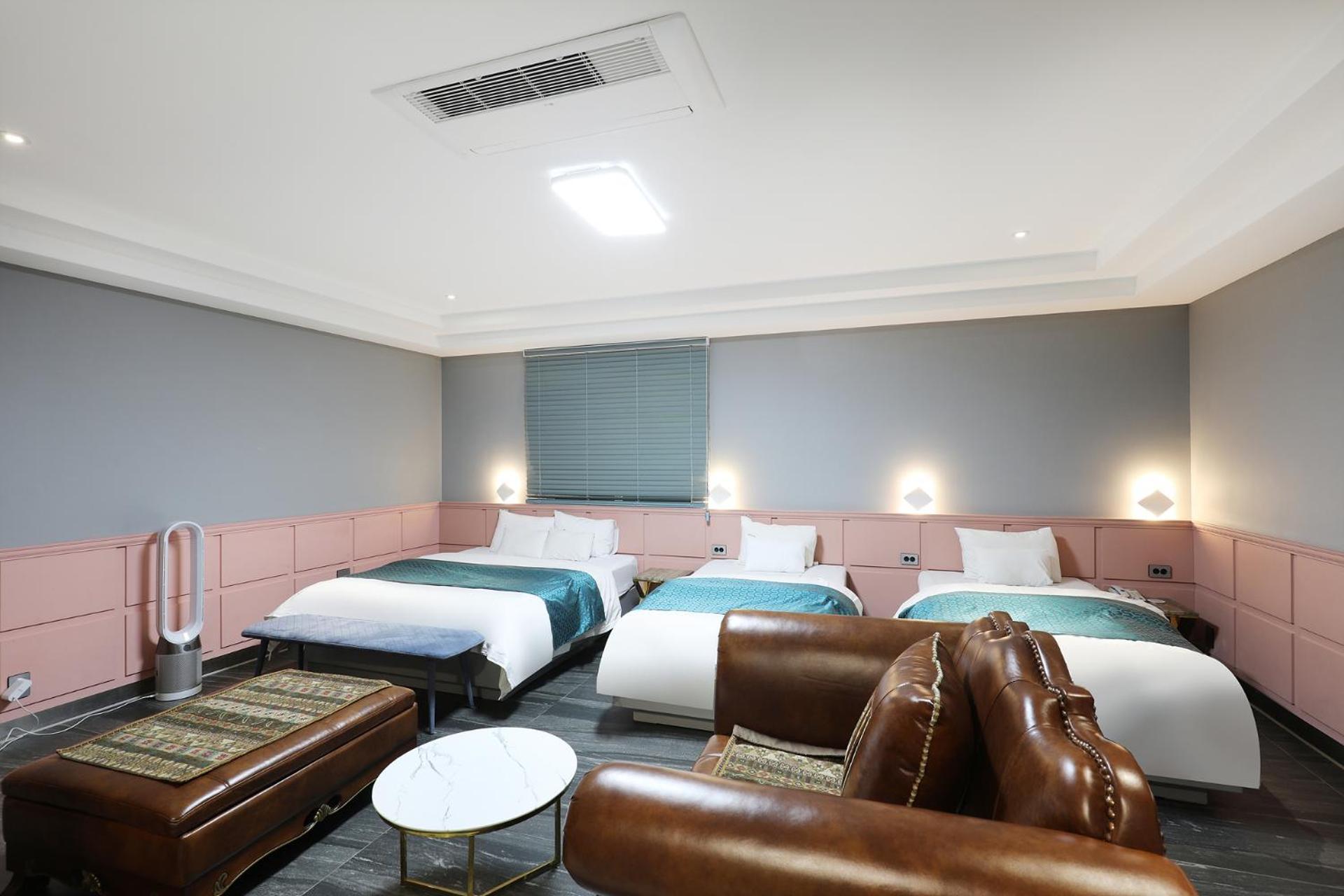 El Tower Hotel Gunsan Extérieur photo